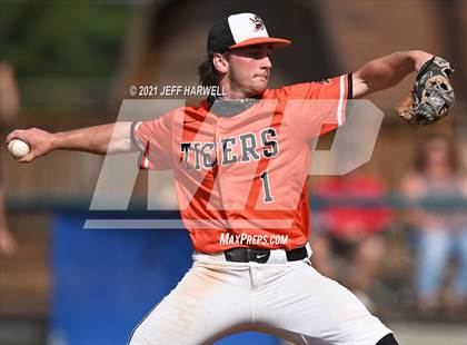 Thumbnail 3 in Washington vs. Mayfield (OHSAA D1 District Fiinal) photogallery.