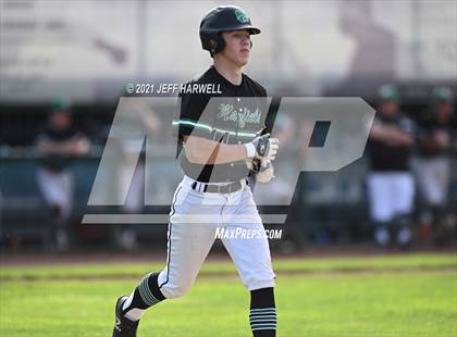 Thumbnail 2 in Washington vs. Mayfield (OHSAA D1 District Fiinal) photogallery.