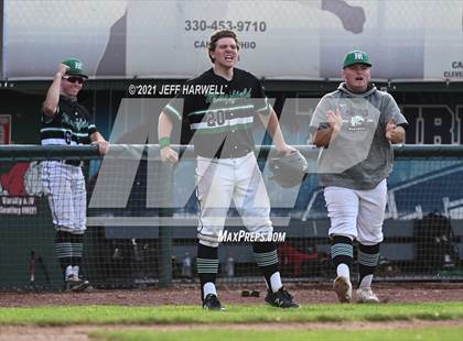 Thumbnail 1 in Washington vs. Mayfield (OHSAA D1 District Fiinal) photogallery.
