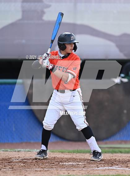 Thumbnail 1 in Washington vs. Mayfield (OHSAA D1 District Fiinal) photogallery.