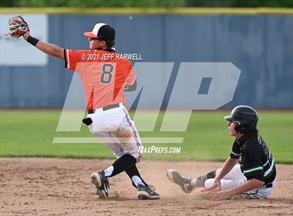 Thumbnail 3 in Washington vs. Mayfield (OHSAA D1 District Fiinal) photogallery.