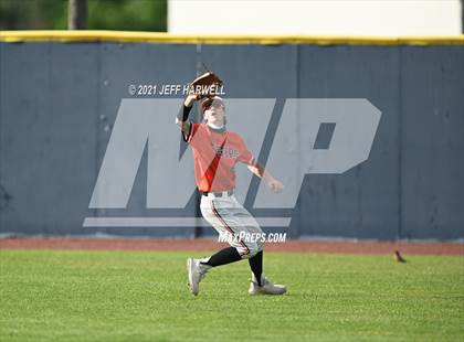 Thumbnail 1 in Washington vs. Mayfield (OHSAA D1 District Fiinal) photogallery.