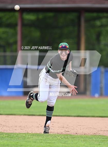 Thumbnail 2 in Washington vs. Mayfield (OHSAA D1 District Fiinal) photogallery.