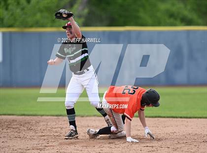 Thumbnail 2 in Washington vs. Mayfield (OHSAA D1 District Fiinal) photogallery.