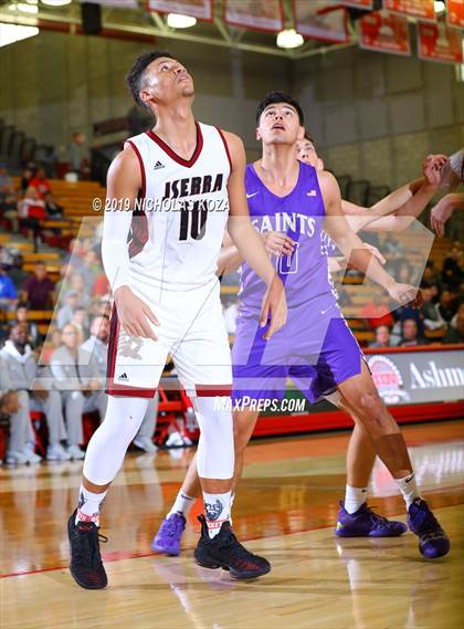 Thumbnail 1 in St. Augustine vs. JSerra Catholic (Nike Extravaganza) photogallery.