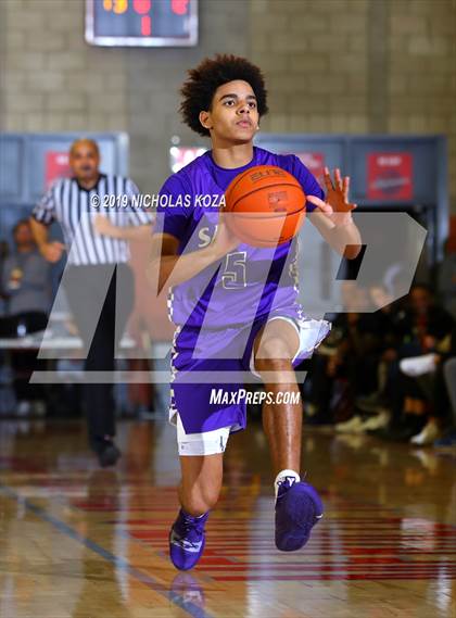 Thumbnail 1 in St. Augustine vs. JSerra Catholic (Nike Extravaganza) photogallery.