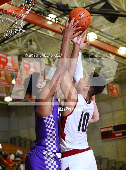 Thumbnail 3 in St. Augustine vs. JSerra Catholic (Nike Extravaganza) photogallery.