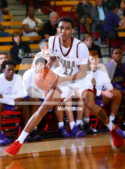 Thumbnail 2 in St. Augustine vs. JSerra Catholic (Nike Extravaganza) photogallery.