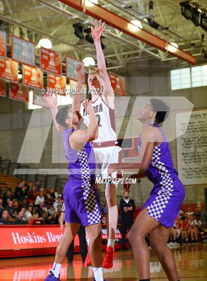 Thumbnail 3 in St. Augustine vs. JSerra Catholic (Nike Extravaganza) photogallery.
