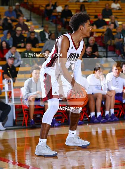 Thumbnail 1 in St. Augustine vs. JSerra Catholic (Nike Extravaganza) photogallery.