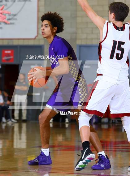 Thumbnail 1 in St. Augustine vs. JSerra Catholic (Nike Extravaganza) photogallery.