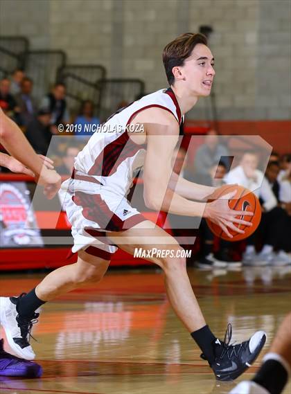 Thumbnail 2 in St. Augustine vs. JSerra Catholic (Nike Extravaganza) photogallery.