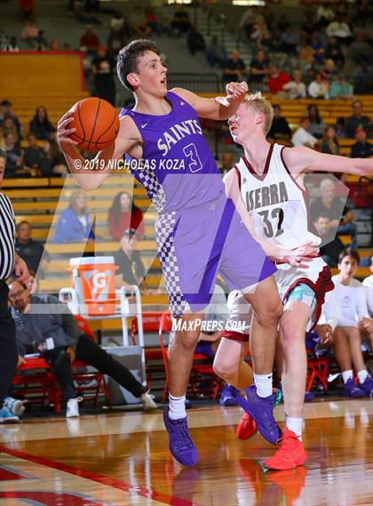 Thumbnail 1 in St. Augustine vs. JSerra Catholic (Nike Extravaganza) photogallery.