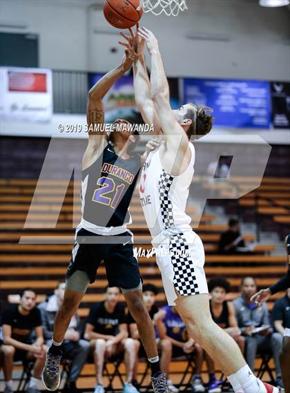 Thumbnail 3 in Harvard-Westlake vs. Durango (SoCal Vegas Showdown) photogallery.