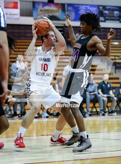 Thumbnail 1 in Harvard-Westlake vs. Durango (SoCal Vegas Showdown) photogallery.