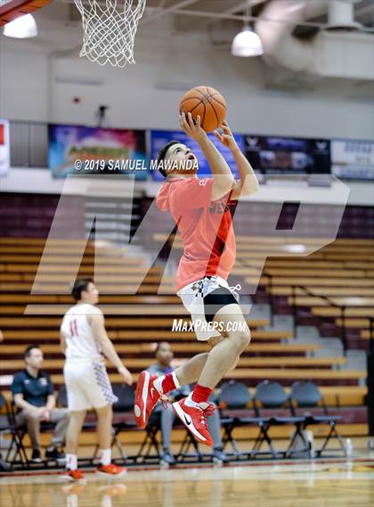 Thumbnail 2 in Harvard-Westlake vs. Durango (SoCal Vegas Showdown) photogallery.