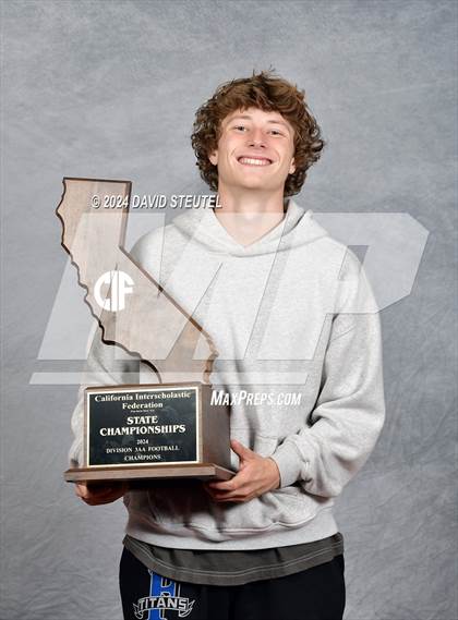 Thumbnail 1 in Frontier (CIF State Div. 3-AA Awards) photogallery.
