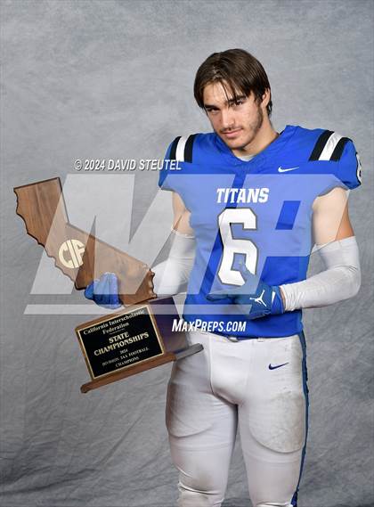Thumbnail 1 in Frontier (CIF State Div. 3-AA Awards) photogallery.
