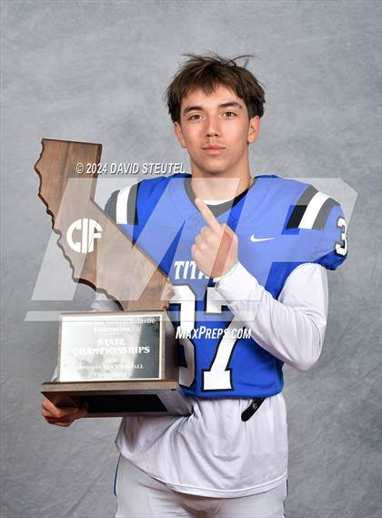 Thumbnail 3 in Frontier (CIF State Div. 3-AA Awards) photogallery.