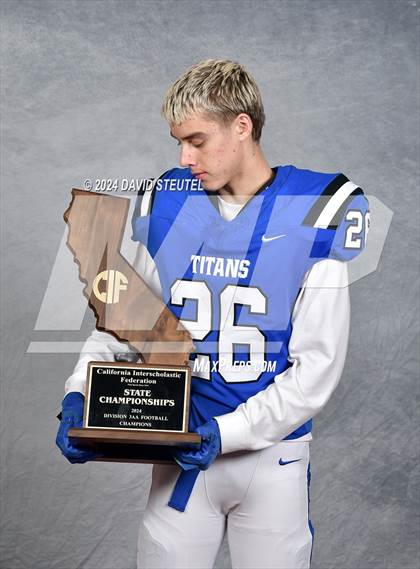 Thumbnail 3 in Frontier (CIF State Div. 3-AA Awards) photogallery.