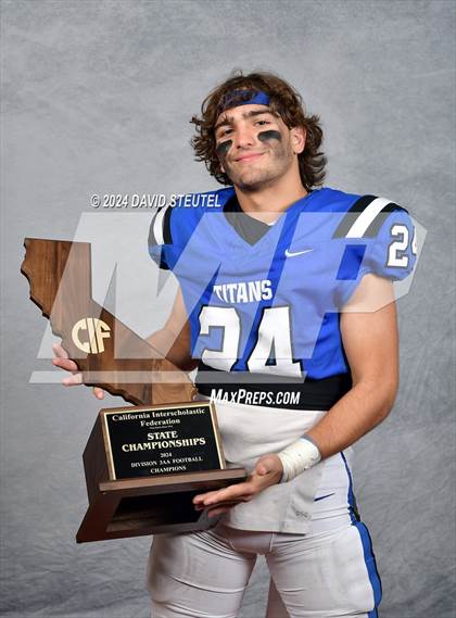 Thumbnail 2 in Frontier (CIF State Div. 3-AA Awards) photogallery.