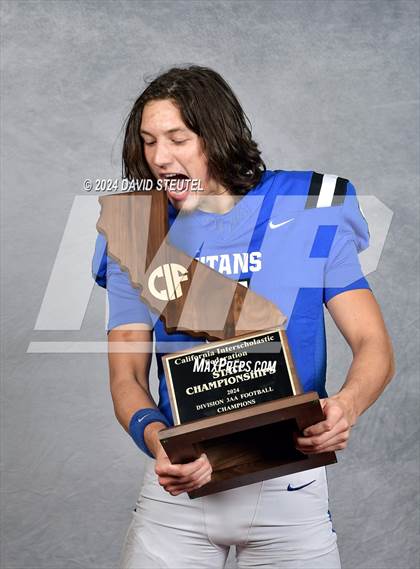 Thumbnail 2 in Frontier (CIF State Div. 3-AA Awards) photogallery.