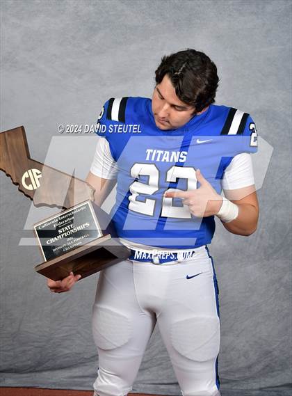 Thumbnail 1 in Frontier (CIF State Div. 3-AA Awards) photogallery.