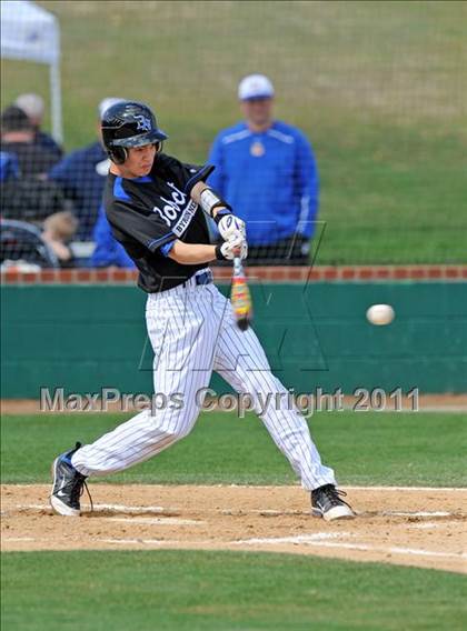 Thumbnail 3 in Byron Nelson vs Nimitz (James Taylor Classic) photogallery.