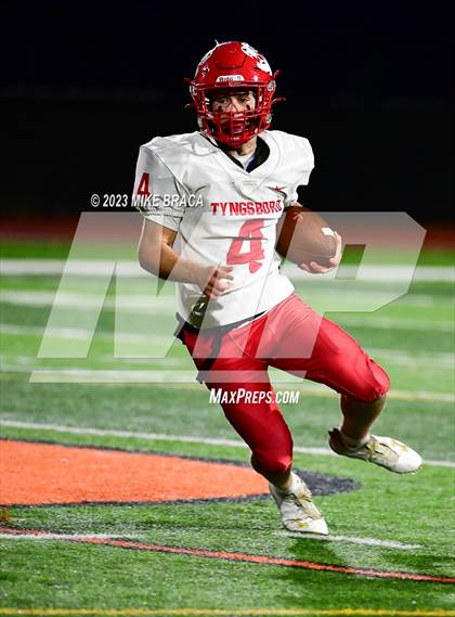 Thumbnail 2 in Tyngsborough vs Uxbridge (MIAA D7 Quarterfinal) photogallery.