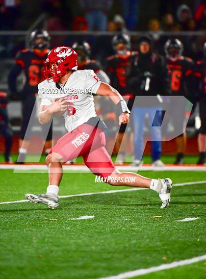 Thumbnail 3 in Tyngsborough vs Uxbridge (MIAA D7 Quarterfinal) photogallery.