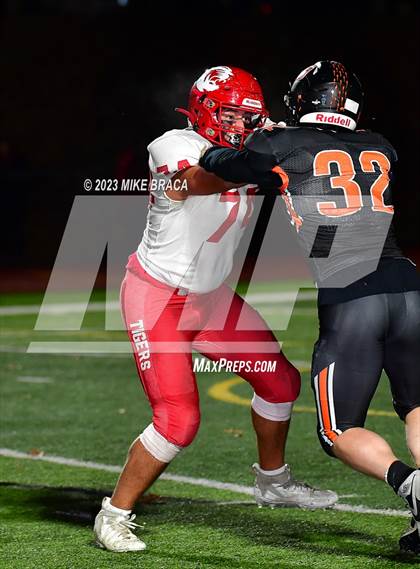 Thumbnail 3 in Tyngsborough vs Uxbridge (MIAA D7 Quarterfinal) photogallery.