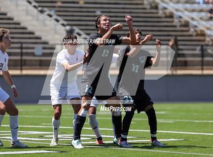 Thumbnail 3 in Palestine vs. Panther Creek (UIL 4A Regional Semifinal Playoff) photogallery.