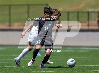 Thumbnail 2 in Palestine vs. Panther Creek (UIL 4A Regional Semifinal Playoff) photogallery.