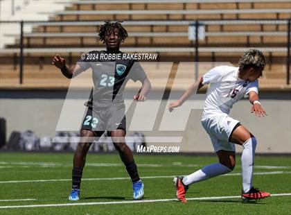 Thumbnail 3 in Palestine vs. Panther Creek (UIL 4A Regional Semifinal Playoff) photogallery.