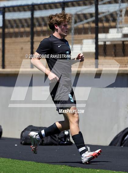 Thumbnail 2 in Palestine vs. Panther Creek (UIL 4A Regional Semifinal Playoff) photogallery.