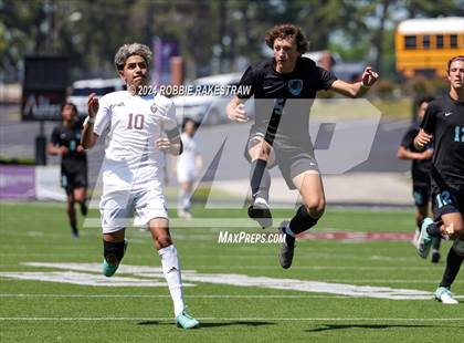 Thumbnail 1 in Palestine vs. Panther Creek (UIL 4A Regional Semifinal Playoff) photogallery.