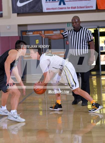 Thumbnail 2 in Capistrano Valley vs. Kamiak (Rancho Mirage Holiday Invitational) photogallery.