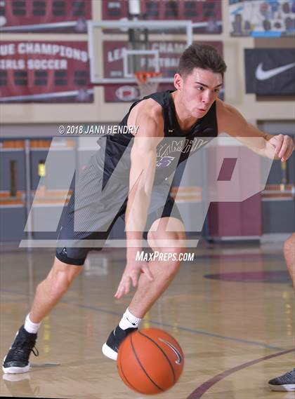 Thumbnail 2 in Capistrano Valley vs. Kamiak (Rancho Mirage Holiday Invitational) photogallery.