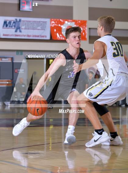 Thumbnail 2 in Capistrano Valley vs. Kamiak (Rancho Mirage Holiday Invitational) photogallery.