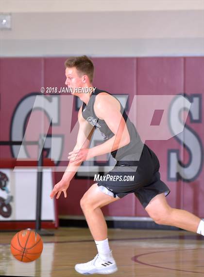 Thumbnail 2 in Capistrano Valley vs. Kamiak (Rancho Mirage Holiday Invitational) photogallery.