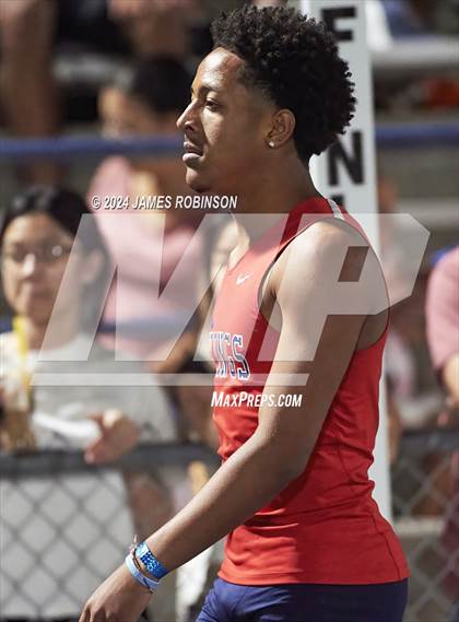 Thumbnail 1 in FHSAA 4A Region 1 (400 Meter Hurdles) photogallery.
