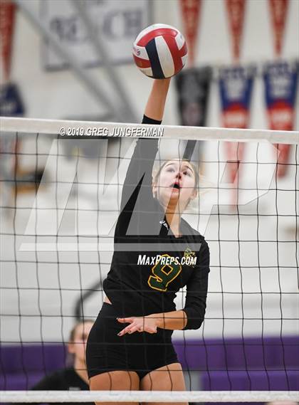 Thumbnail 2 in Maria Carrillo vs. Clayton Valley Charter photogallery.