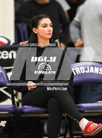 Thumbnail 2 in Maria Carrillo vs. Clayton Valley Charter photogallery.