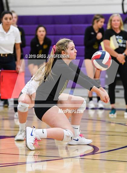 Thumbnail 2 in Maria Carrillo vs. Clayton Valley Charter photogallery.