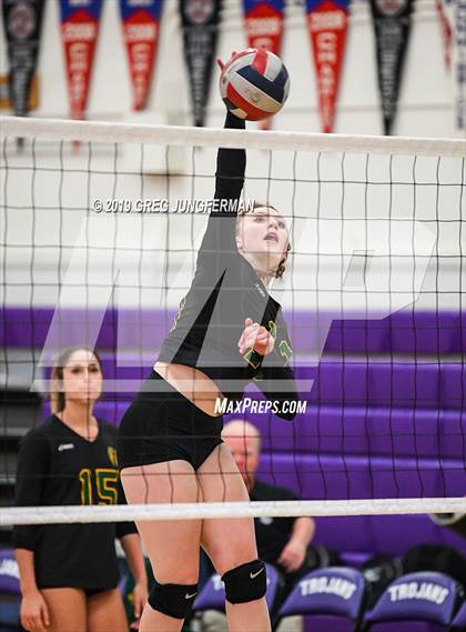Thumbnail 1 in Maria Carrillo vs. Clayton Valley Charter photogallery.