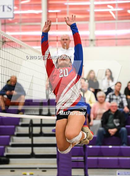 Thumbnail 2 in Maria Carrillo vs. Clayton Valley Charter photogallery.