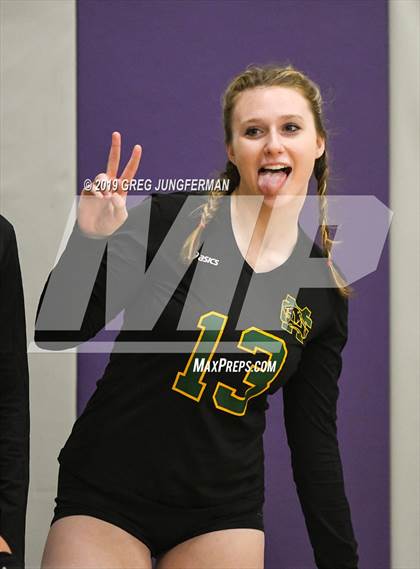 Thumbnail 3 in Maria Carrillo vs. Clayton Valley Charter photogallery.