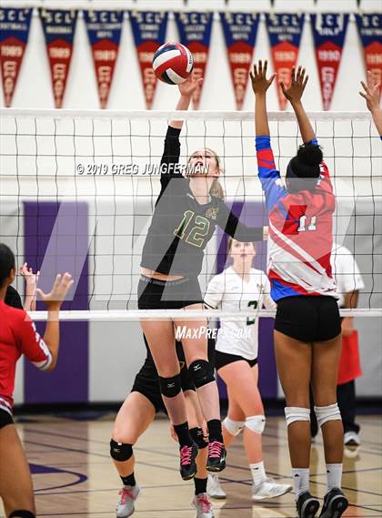 Thumbnail 1 in Maria Carrillo vs. Clayton Valley Charter photogallery.