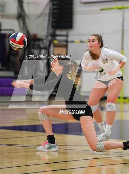 Thumbnail 1 in Maria Carrillo vs. Clayton Valley Charter photogallery.