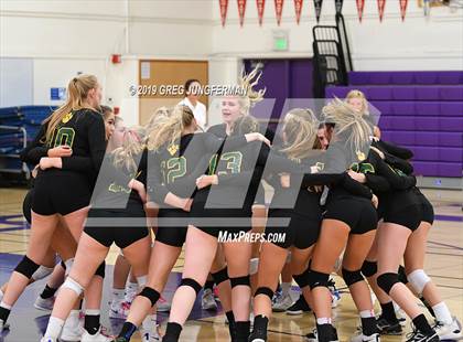 Thumbnail 2 in Maria Carrillo vs. Clayton Valley Charter photogallery.